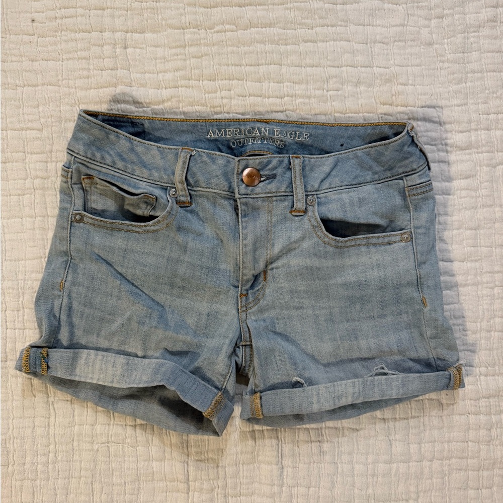 American Eagle Size 6 Denim Shorts